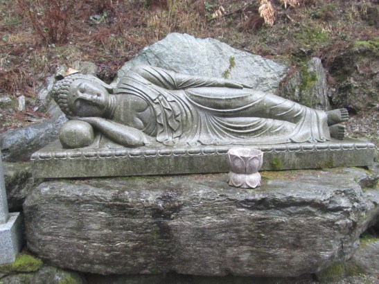 Figure6_StoneStatueOnWayToTemple12